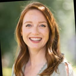 Lindsay Powell Schwartz, headshot