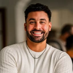 Anthony Gross, headshot