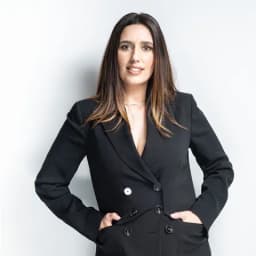 Isaura Costa de Andrade, headshot