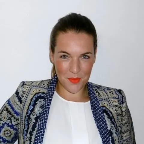 Valerie Kreifels, headshot